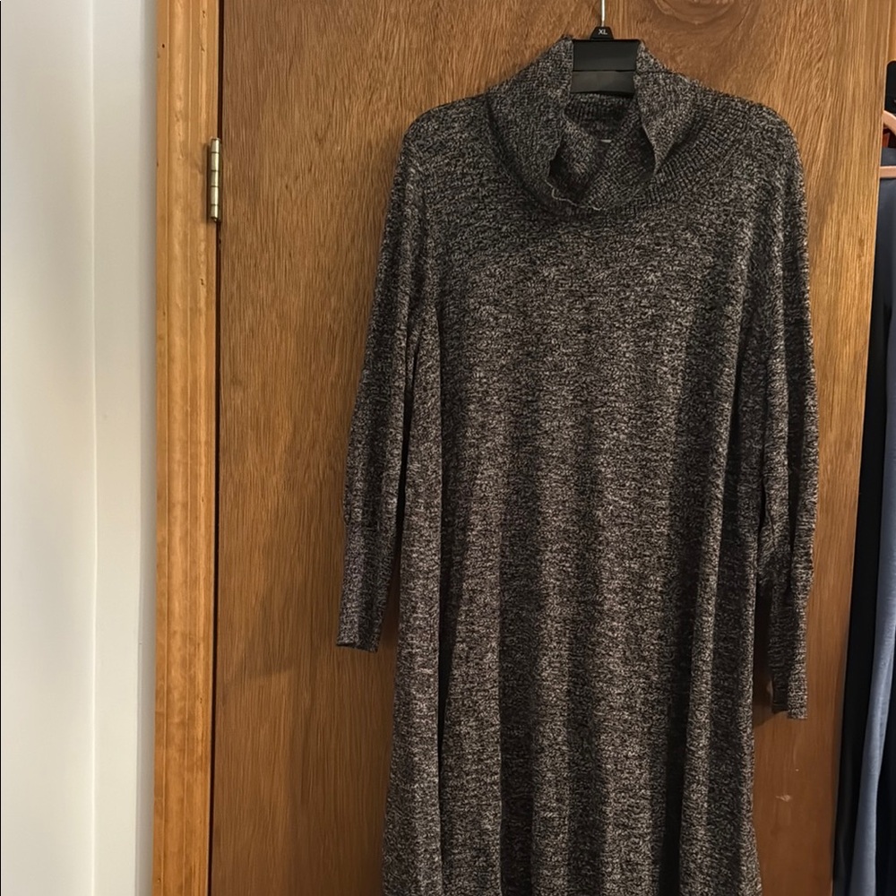 Studio One Heather Gray Long Sleeve Dress